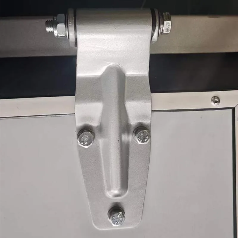 Дверная петля для грузовика