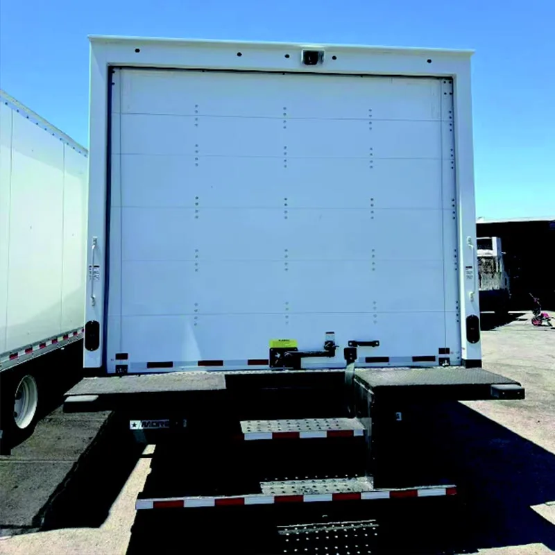 Откидная дверь для фургона