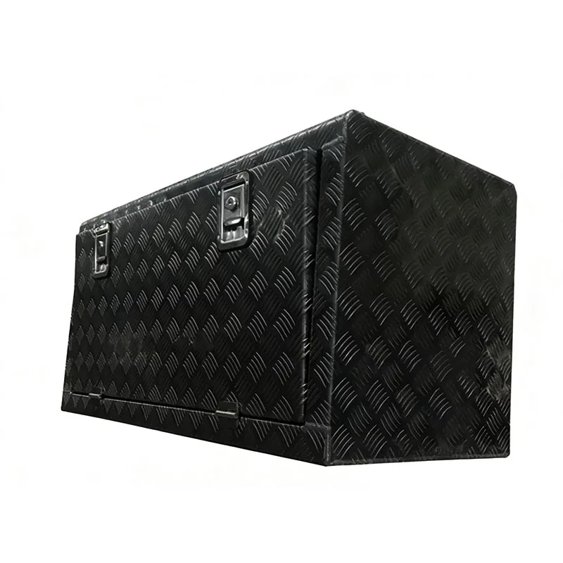 Ящик для инструментов под днищем